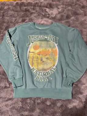 Buckle Green Joshua Tree National Park Graphic Crewneck
